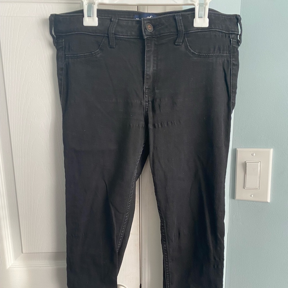 HOLLISTER LOW RISE 28’ JEGGING